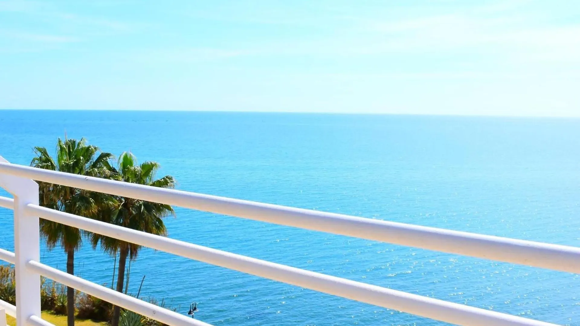 Luminoso estudio en Castillo Santa Clara Torremolinos Apartamento